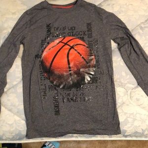 Grey basketball shirt with long sleeves
